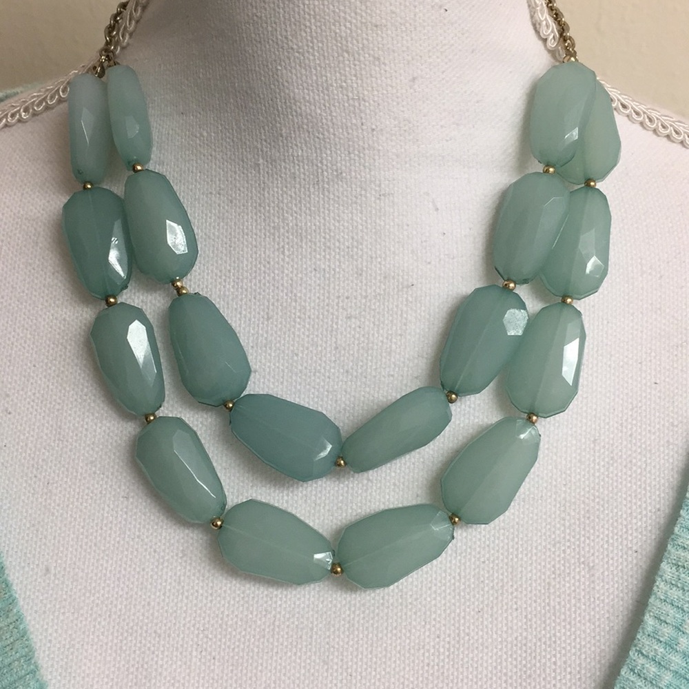 Turquoise colored necklace - Picture 2 of 5